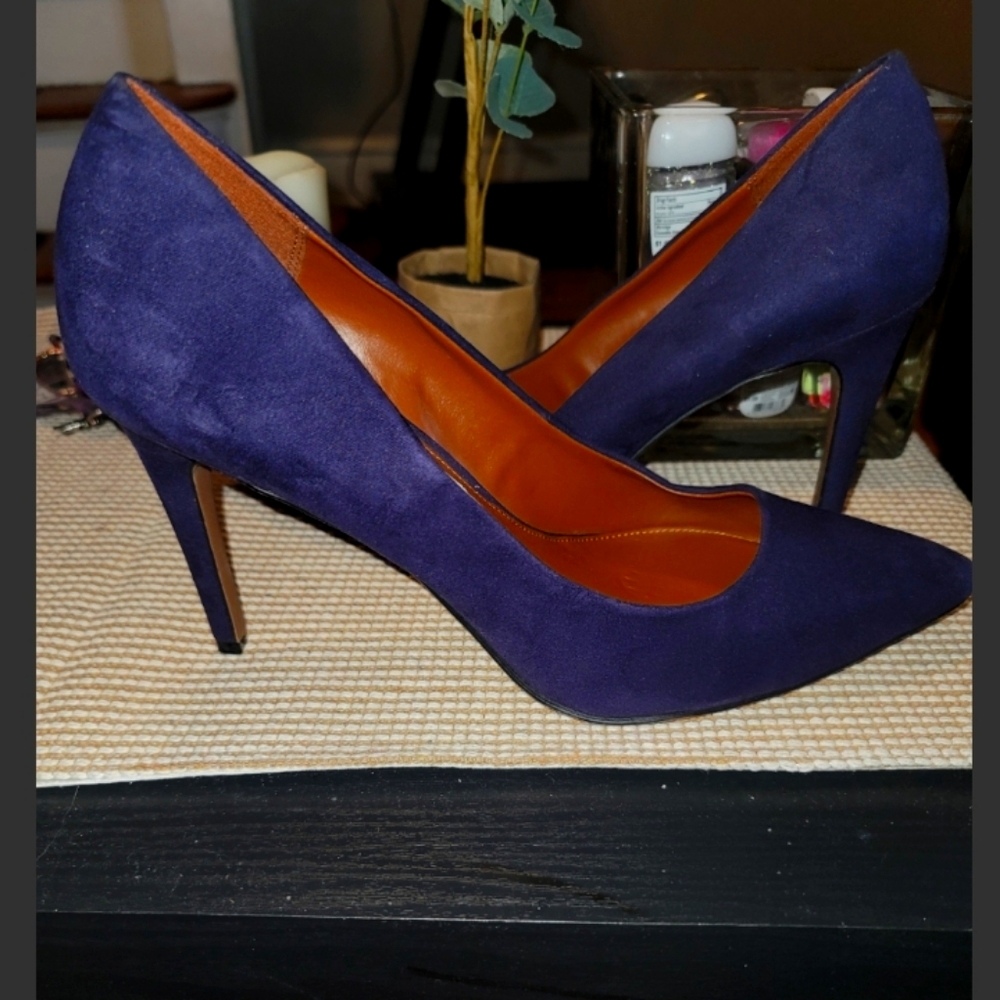 Christian Siriano purple pumps